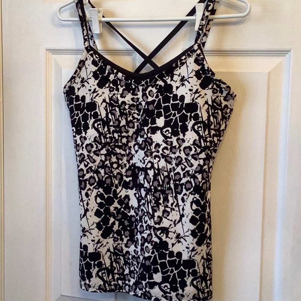 Stylish Black and Cream Women's Workout Top